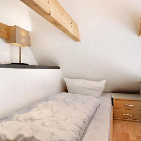 Galerie Haus 4 *