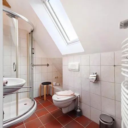 Galerie Haus 4 *